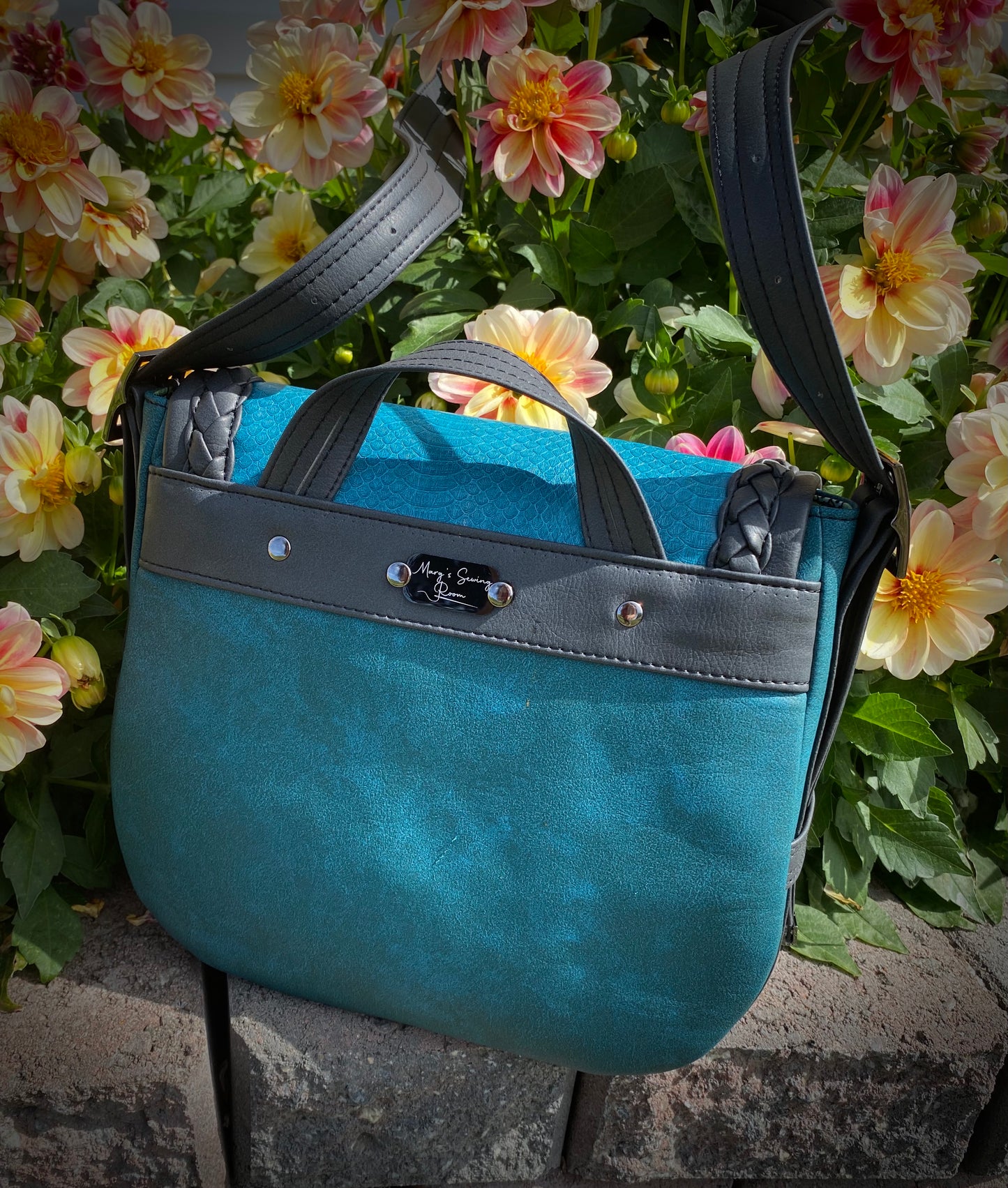 Marg Thiessen- Maddy Saddle Bag