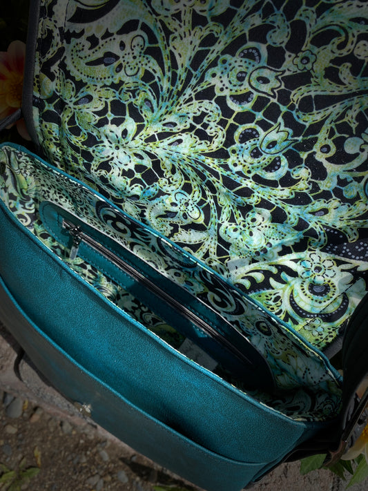 Marg Thiessen- Maddy Saddle Bag