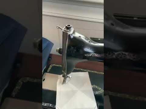 Topstitching and creating sharp corners with Bonnie McCann